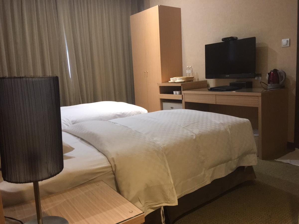 The Metro Hotel Taichung Esterno foto