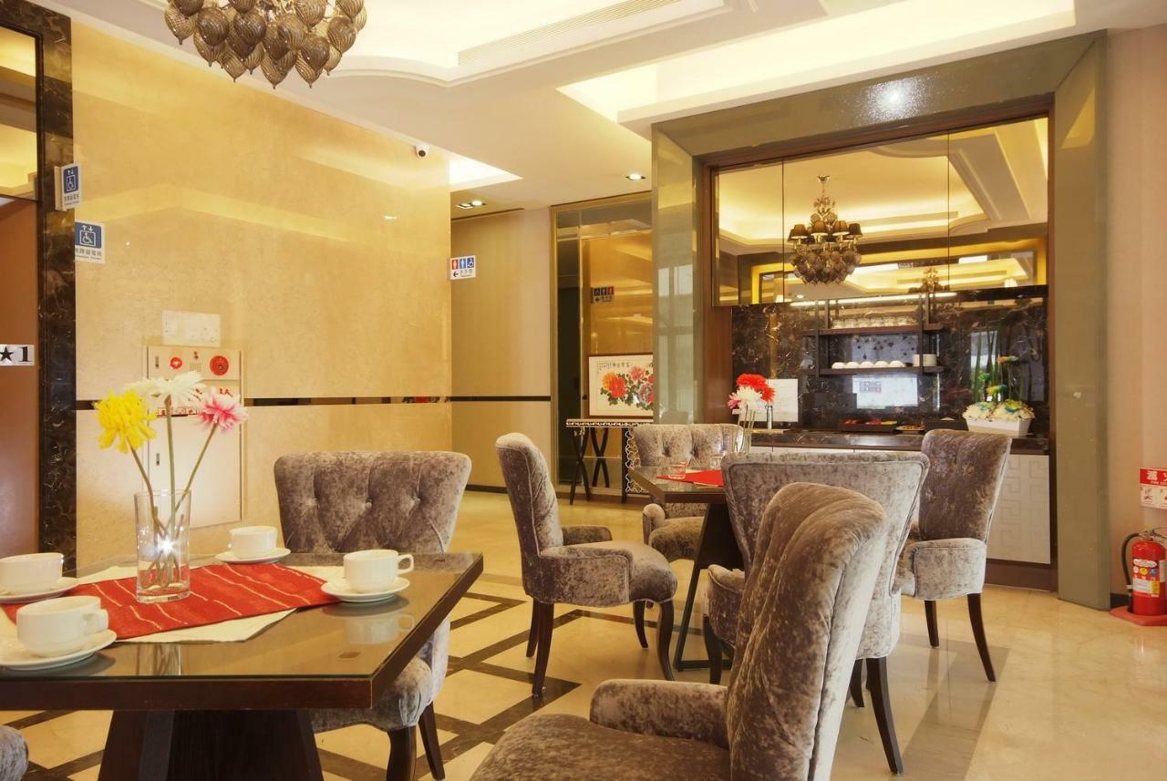 The Metro Hotel Taichung Esterno foto