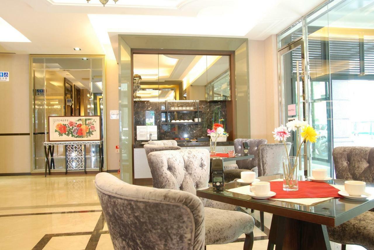 The Metro Hotel Taichung Esterno foto