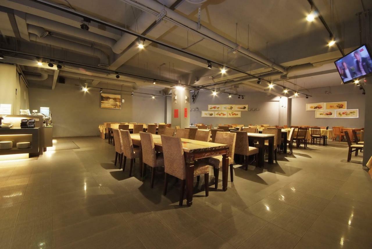 The Metro Hotel Taichung Esterno foto