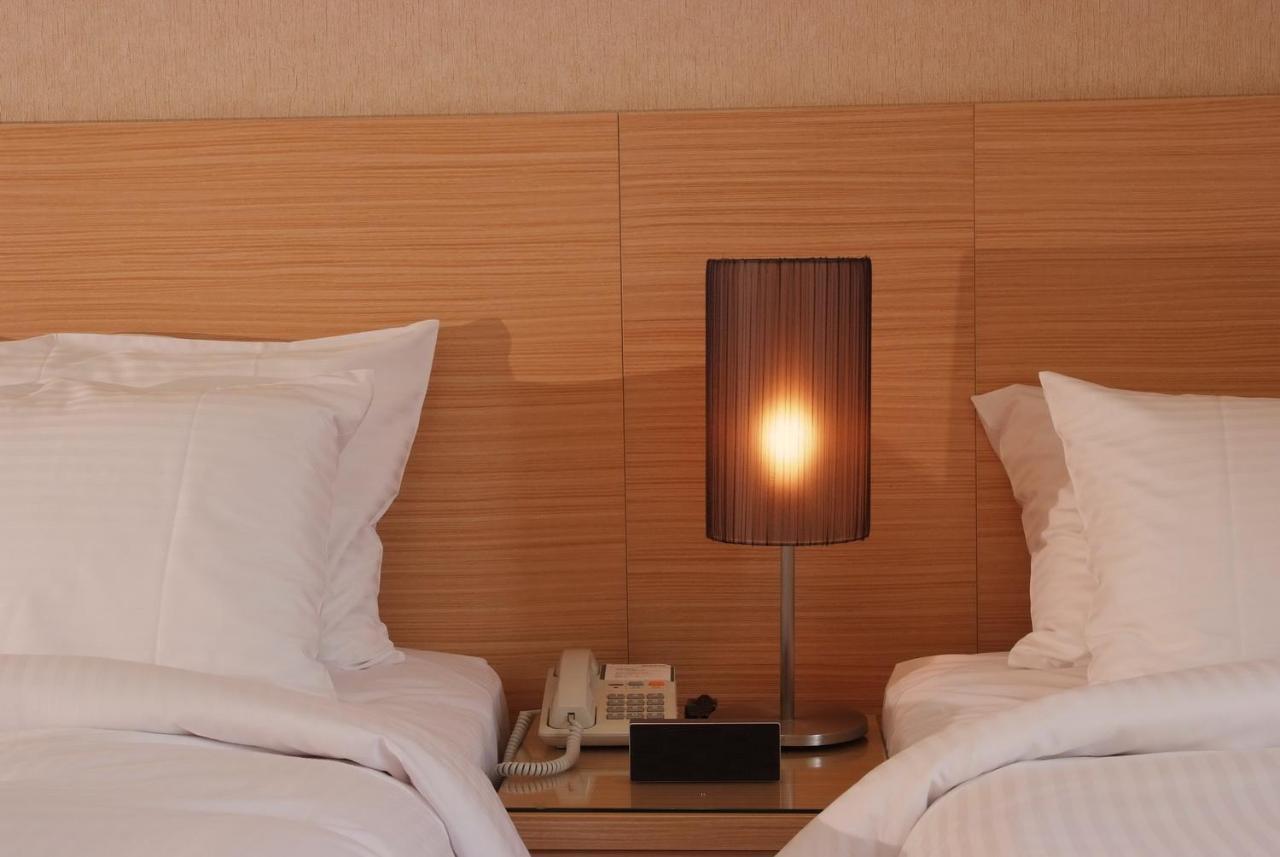 The Metro Hotel Taichung Esterno foto